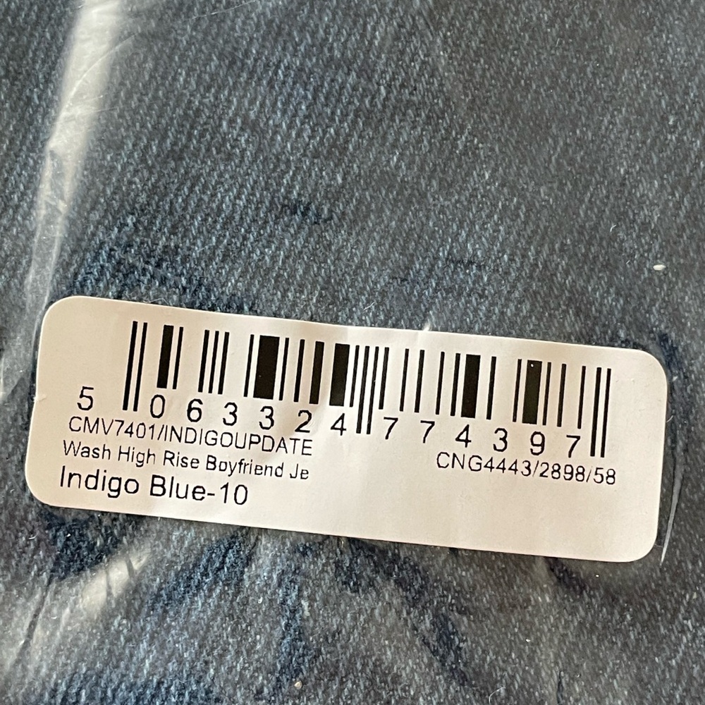 NWT PrettyLittleThing Indigo Blue Wash High-Rise Boyfriend‎ Jean Women’s 10